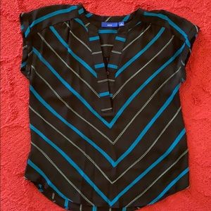 Nice short sleeve blouse.